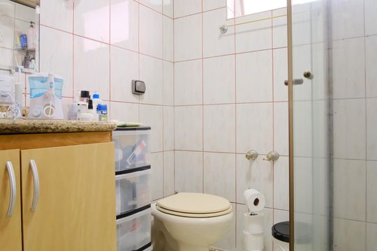 Banheiro de apartamento à venda com 2 quartos, 70m² em Chácara Califórnia, São Paulo