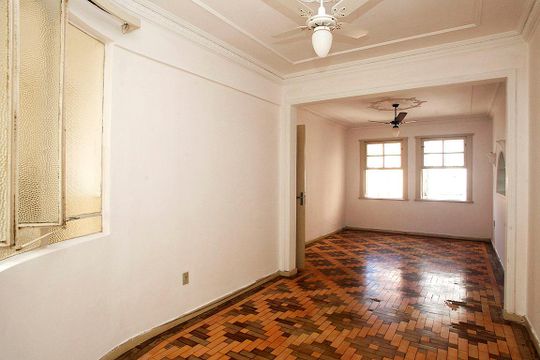 Sala de apartamento à venda com 3 quartos, 159m² em Centro Histórico, Porto Alegre