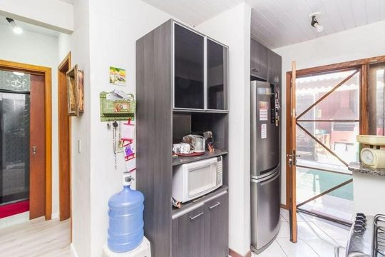 Cozinha de casa à venda com 2 quartos, 54m² em Hípica, Porto Alegre