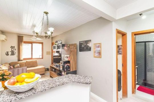 Cozinha de casa à venda com 2 quartos, 54m² em Hípica, Porto Alegre