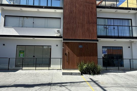 Fachada de kitnet/studio para alugar com 1 quarto, 36m² em Rio Tavares, Florianópolis