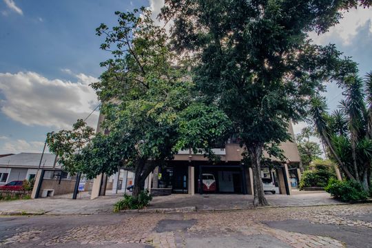 Fachada de apartamento à venda com 2 quartos, 66m² em Cristo Redentor, Porto Alegre