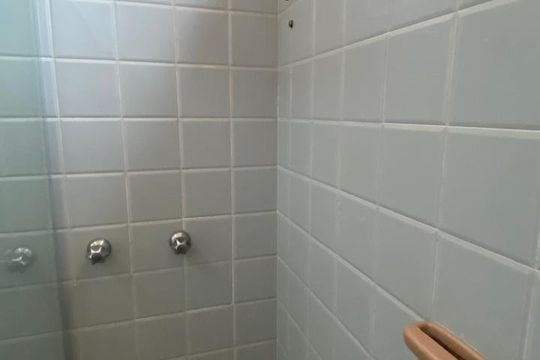 Banheiro de casa à venda com 4 quartos, 560m² em Alto de Pinheiros, São Paulo