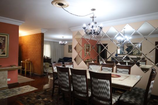 Casa para alugar com 3 quartos, 290m² em Interlagos, São Paulo