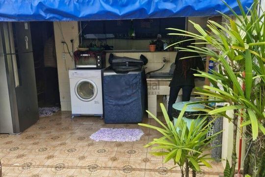 Casa à venda com 3 quartos, 302m² em Jardim Analia Franco, São Paulo
