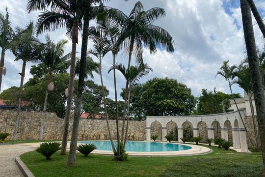 Casa para alugar com 6 quartos, 1181m² em Interlagos, São Paulo