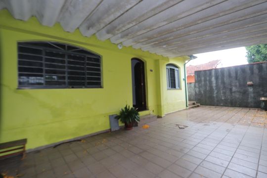 Garagem de casa para alugar com 2 quartos, 210m² em Jardim Sapopemba, São Paulo