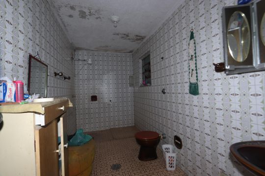 Banheiro de casa para alugar com 2 quartos, 210m² em Jardim Sapopemba, São Paulo