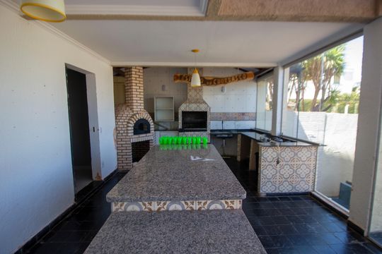 Casa à venda com 6 quartos, 1000m² em Sh Dom Bosco, Brasília