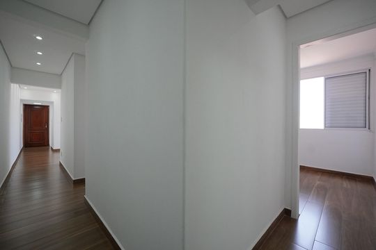 Corredor de apartamento à venda com 3 quartos, 87m² em Ipiranga, São Paulo