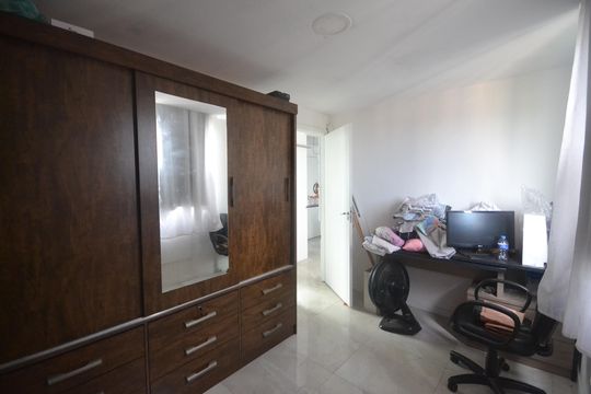 Quarto 1 de apartamento para alugar com 2 quartos, 48m² em Floresta, Nova Iguaçu