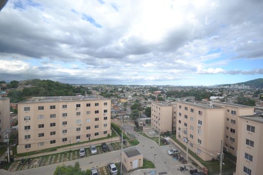 Sala-vista de apartamento para alugar com 2 quartos, 48m² em Floresta, Nova Iguaçu