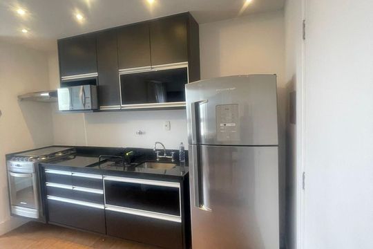 Cozinha de apartamento à venda com 1 quarto, 62m² em Alphaville, Barueri