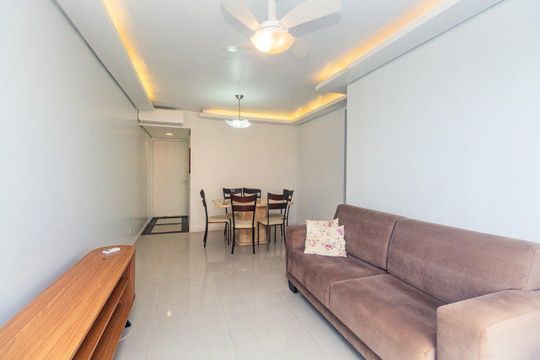 Sala  de apartamento para alugar com 2 quartos, 50m² em Chácara das Pedras, Porto Alegre