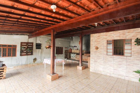 Espaço Gourmet de casa à venda com 3 quartos, 420m² em A Definir, Belo Horizonte