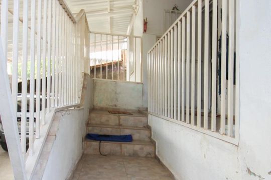 Entrada de casa para alugar com 3 quartos, 80m² em Santa Terezinha, Belo Horizonte