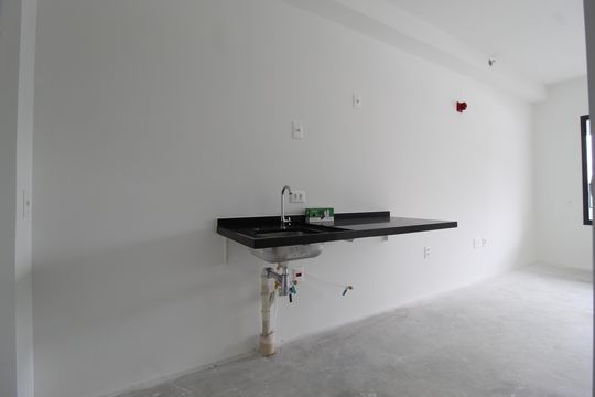 Cozinha de kitnet/studio à venda com 1 quarto, 30m² em Indianópolis, São Paulo