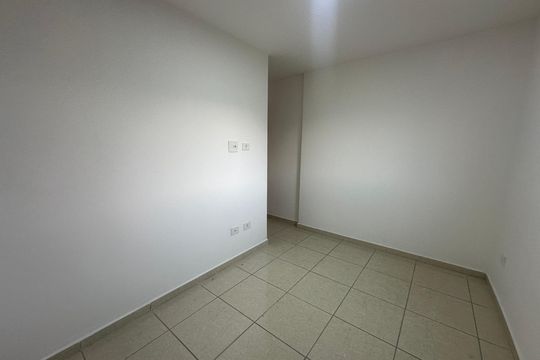 Quarto 1 de apartamento para alugar com 2 quartos, 45m² em Parque Sao Vicente, São Vicente