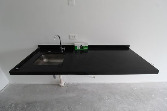 Cozinha de kitnet/studio à venda com 1 quarto, 30m² em Indianópolis, São Paulo