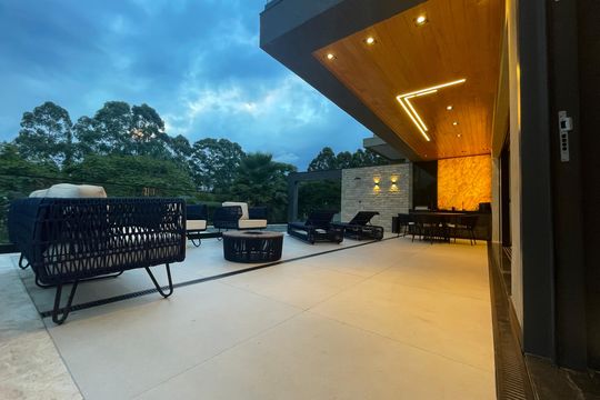 Área externa de casa à venda com 4 quartos, 320m² em Alphaville Nova Lima, Nova Lima