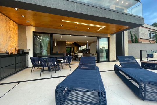 Área externa de casa à venda com 4 quartos, 320m² em Alphaville Nova Lima, Nova Lima