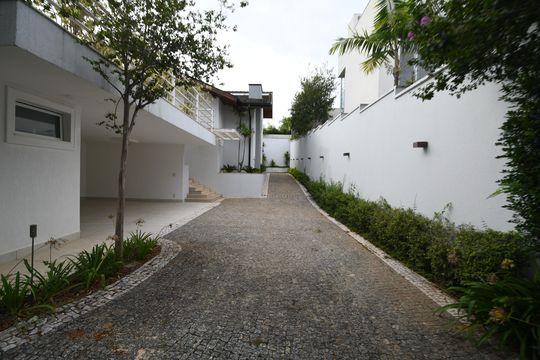 Entrada da Garagem de casa de condomínio para alugar com 4 quartos, 420m² em Loteamento Alphaville Campinas, Campinas
