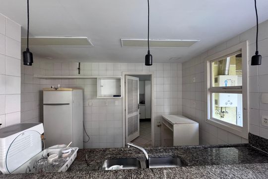 Cozinha de casa de condomínio à venda com 5 quartos, 460m² em Barra da Tijuca, Rio de Janeiro