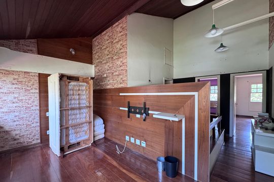 Sala de TV de casa de condomínio à venda com 5 quartos, 460m² em Barra da Tijuca, Rio de Janeiro