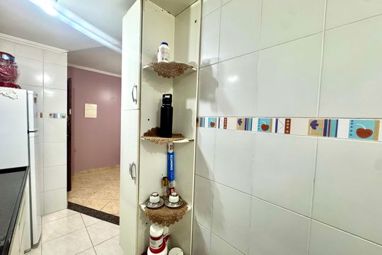 Cozinha de apartamento à venda com 2 quartos, 69m² em Vila Galvão, Guarulhos