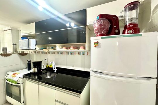 Cozinha de apartamento à venda com 2 quartos, 69m² em Vila Galvão, Guarulhos