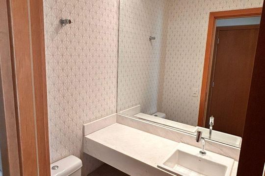 Banheiro de apartamento para alugar com 2 quartos, 122m² em Tamboré, Santana de Parnaíba