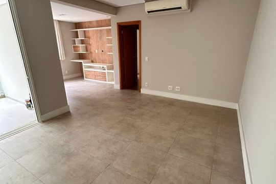 Sala de apartamento para alugar com 2 quartos, 122m² em Tamboré, Santana de Parnaíba