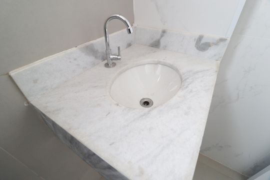 Banheiro Social de apartamento para alugar com 2 quartos, 66m² em Brasil, Uberlândia
