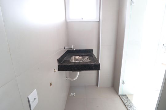 Área de Serviço de apartamento para alugar com 2 quartos, 66m² em Brasil, Uberlândia