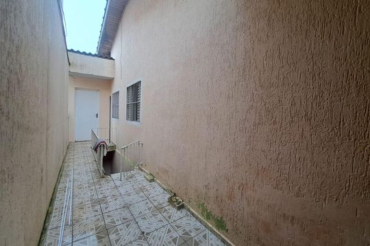 Casa à venda com 5 quartos, 275m² em Veloso, Osasco