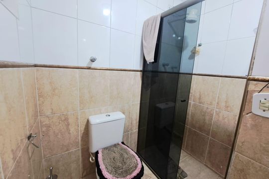 Casa à venda com 5 quartos, 275m² em Veloso, Osasco