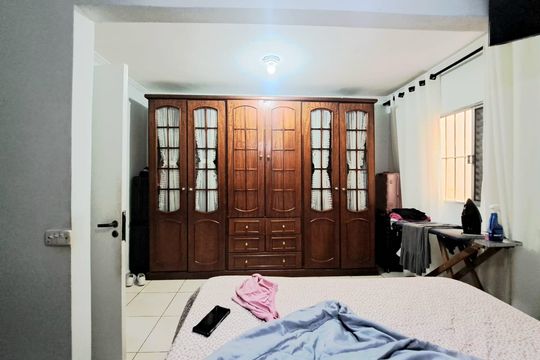 Casa à venda com 5 quartos, 275m² em Veloso, Osasco