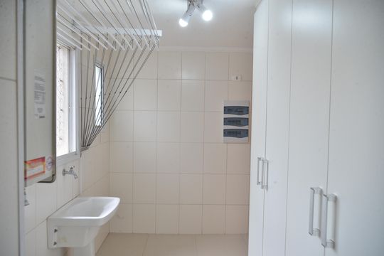 Área de Serviço de apartamento à venda com 3 quartos, 126m² em Vila Scarpelli, Santo André