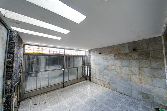 Garagem de casa à venda com 3 quartos, 250m² em Jardim Vila Formosa, São Paulo