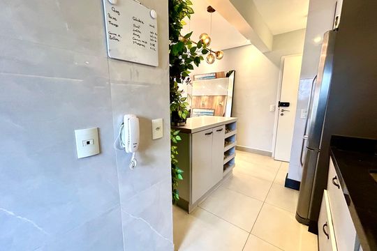 Cozinha de apartamento à venda com 2 quartos, 86m² em Jardim Flor da Montanha, Guarulhos
