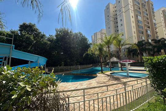 Área comum - Piscina de apartamento à venda com 2 quartos, 79m² em Jardim Tupanci, Barueri