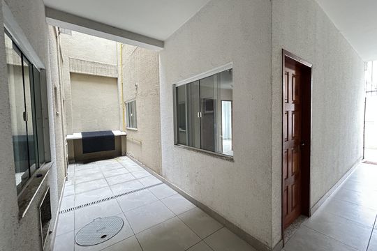 Fachada de apartamento para alugar com 2 quartos, 36m² em Madureira, Rio de Janeiro