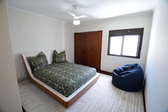 Quarto 3 - Suíte de apartamento à venda com 4 quartos, 240m² em Centro, Campinas