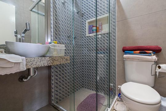 Banheiro de casa de condomínio para alugar com 3 quartos, 120m² em Jardim Santa Maria, São Paulo