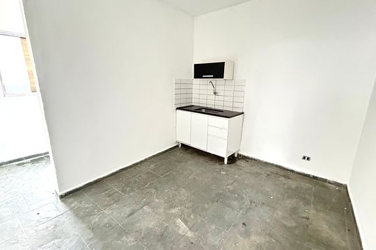 Cozinha de apartamento para alugar com 1 quarto, 40m² em Parque Continental I, Guarulhos