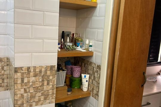 Banheiro de apartamento à venda com 2 quartos, 70m² em Jardim Taquaral, São Paulo