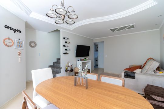Casa de Condomínio à venda com 3 quartos, 178m² em Parada Inglesa, São Paulo