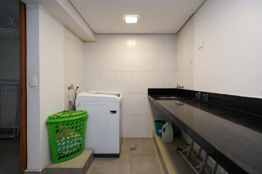 Área de Serviço de casa de condomínio à venda com 2 quartos, 200m² em Real Parque, São Paulo