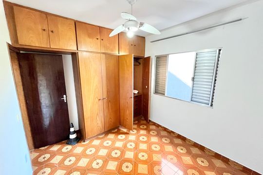 Quarto 1 de casa à venda com 2 quartos, 137m² em Vila Pita, São Paulo