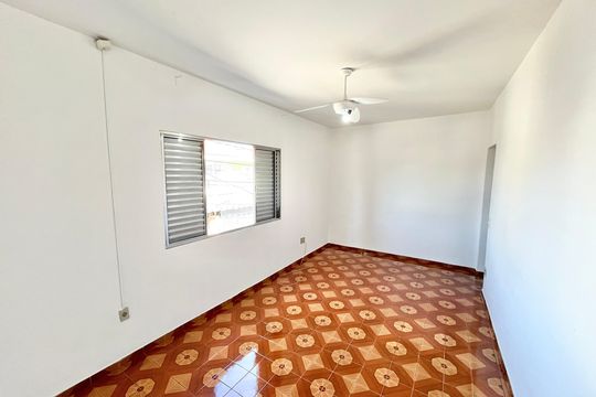 Quarto 2 de casa à venda com 2 quartos, 137m² em Vila Pita, São Paulo